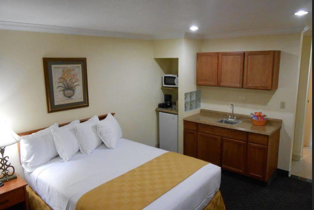 Best Host Inn Plaza Kansas City Buitenkant foto